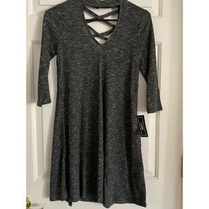 A. BYER GRAY KNIT DRESS FLARE‎ DRESS Criss Cross  J